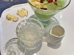 牛油果水晶燕窝-燕庭·纯燕窝·甜品下午茶(日月光店)
