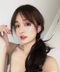 -丝语萱形象