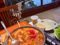 -刘姐啤酒鱼民族演艺餐厅(西街总店)