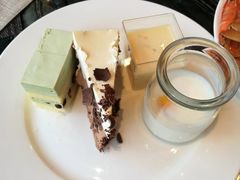 -东方红海鲜百汇(国际大厦店)