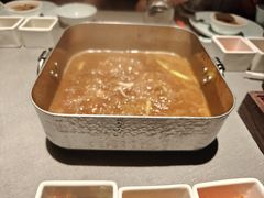 -左庭右院鲜牛肉火锅黑金店(陆家嘴中心店)