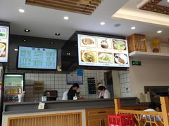 -小姜锅贴(凤凰街店)