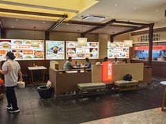 -阿瓦山寨·湘菜现炒·剁椒鱼头王(咸阳总店)