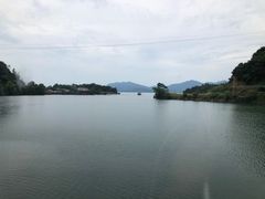 -仙人谷漂流景区