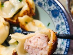 鲜肉煎饺-无名氏宵夜小摊(祝家三姐妹馄饨店)