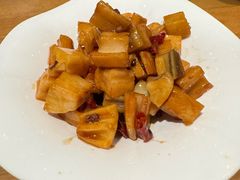 -泉畔人家·老济南经典鲁菜(大明湖店)