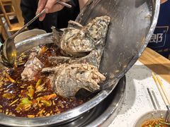-肖肖酸萝卜鱼火锅(总店)