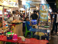 -席娜卡琳火车铁道夜市