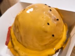芝士熔岩牛肉汉堡-前进5路汉堡炸鸡(汉街skp店)