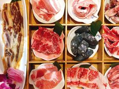 -青瓦炭韩潮烤肉(花园道店)