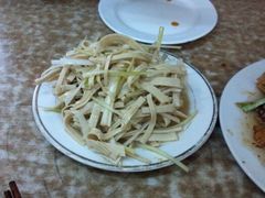 拌黑豆腐皮-雅仕聚酒馆