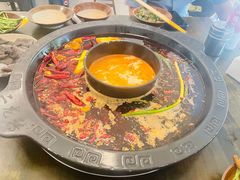 鸳鸯锅-黄潇洒老火锅(九眼桥宏济巷店)