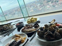 -荣誉国际酒店-云顶旋转餐厅