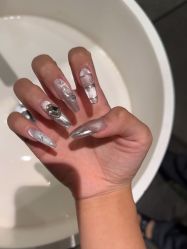 -LILY NAILS美甲美睫