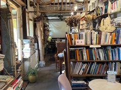 -斯多格书乡(北京大学畅春园店)