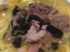 -粉小主·贵州酸汤牛肉粉(南京仙林金鹰店)