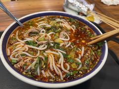 -云阿蛮云南生烫牛肉米线(奉贤路店)