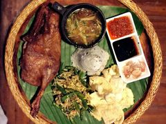 -Pundi Pundi Restaurant