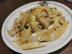 -民间瓦缸煨汤館(嵩山路店)