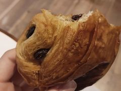 扁桃仁巧克力羊角-BAKER&SPICE(安福路店)