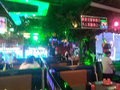 -路边边.炒菜烧烤.音乐餐厅(良乡长虹店)