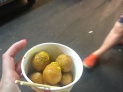-六合夜市