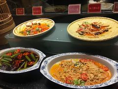 -四海一家自助餐(益田假日广场店)