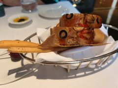 餐前面包-北京金融街丽思卡尔顿酒店·意味轩 Cepe