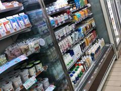 -全家便利店(东直门店)