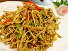 -美食村花园餐厅