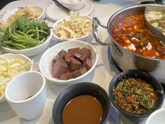 -德林酸菜鱼火锅(南丹店)