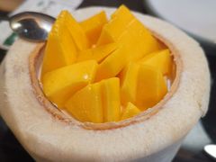 -东椰·海南椰子鸡火锅(朝阳门店)