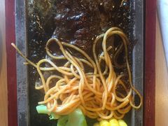 -必胜客(新中纬店)