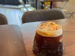 菠萝气泡美式-Fridi Patisserie Cafe