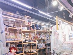 -甜镜物语 LOLITA·汉服·JK制服三坑生活馆(滨江道店)
