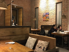 大堂-苹果树下艺术餐厅(宋庄店)