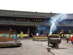 -峨眉山报国寺