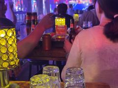 -喜鹊音乐酒馆(西街店)