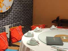 -江城小馆陕南妈妈菜·全球旅行餐厅(钟楼店)