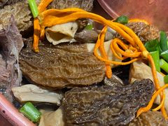 -乡土特色.冷锅鱼.牦牛肉汤锅