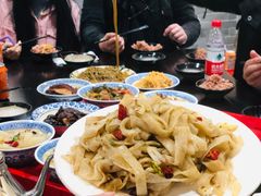 -蓝田九大碗民俗食府(蓝田店)