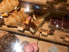 -麦当劳(轻轨曹杨路店)