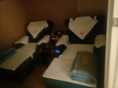 -颐而康·按摩·艾灸·足疗(汽车东站店)