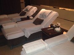 -颐而康·按摩·艾灸·足疗(苏仙岭店)