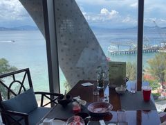 -蜈支洲岛珊瑚酒店临海阁中餐厅