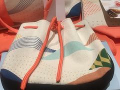 -星巴克(珠海摩尔百货店)