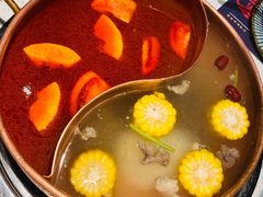 招牌牛腩骨汤锅-牛村来人潮汕牛肉火锅(西单店)