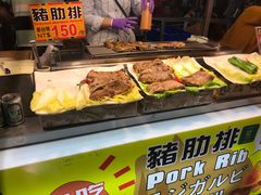 -六合夜市