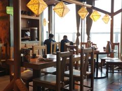 大堂-云海肴·汽锅鸡·云南菜(天山百盛优客店)