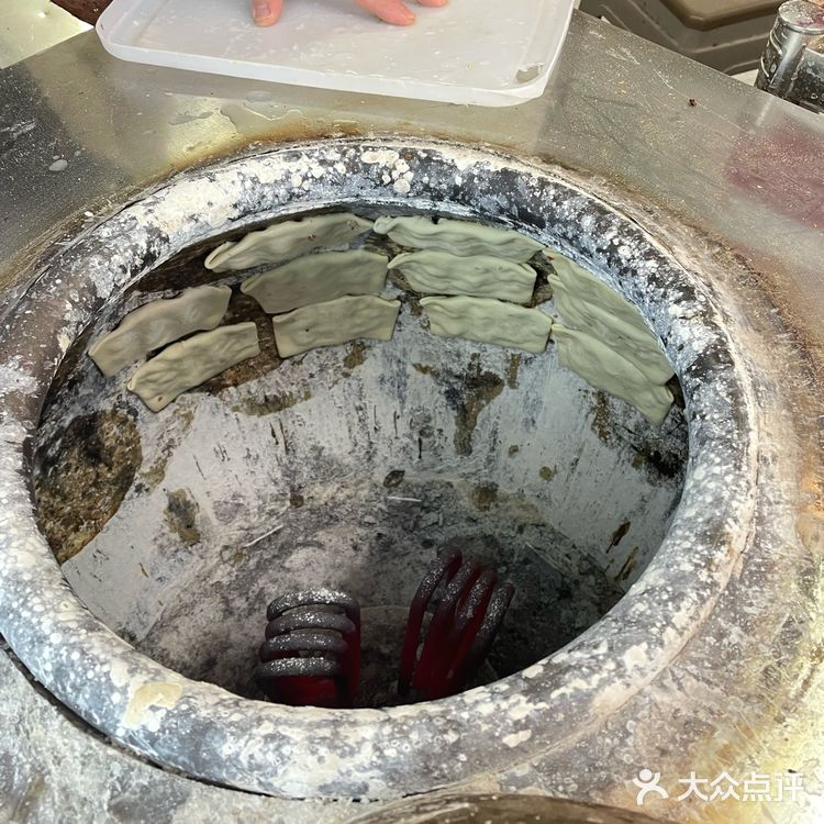 南京美食｜一家实在新疆人开的烤包子店